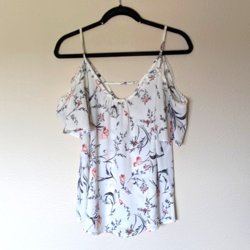 Sienna Sky White Floral Cold Shoulder Summer Top Size M